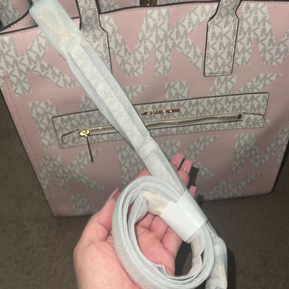 Michael Kors Tote - Picture 5 of 7